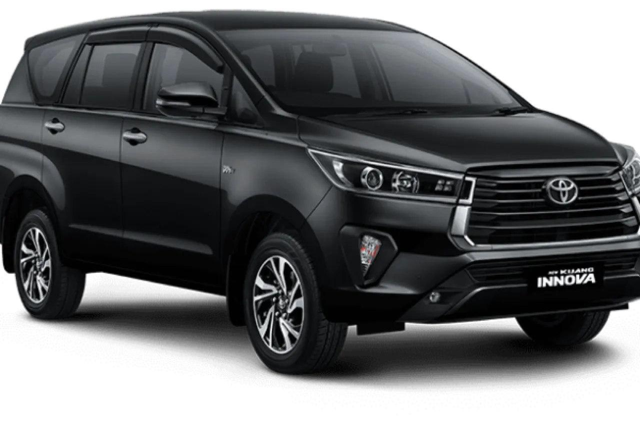Sewa Toyota Innova Reborn — Foto 1 Dari 1