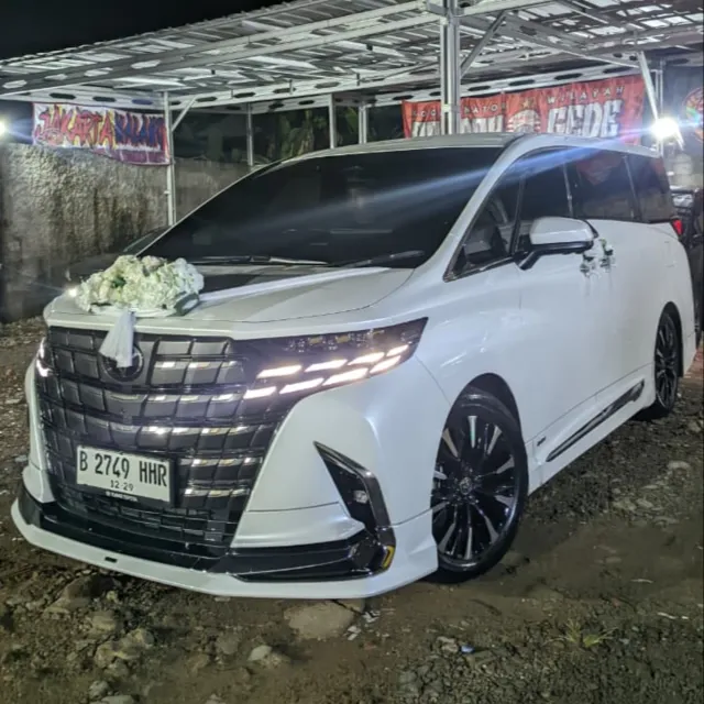 Toyota Alphard HEV Rental