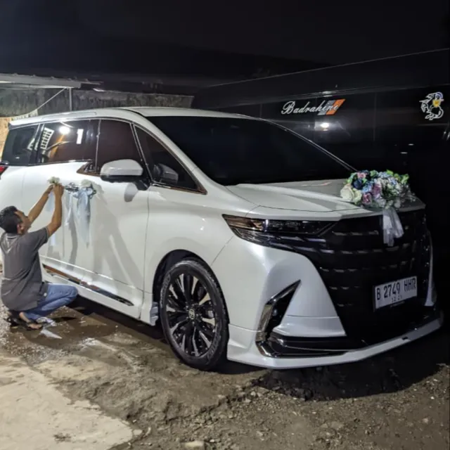 Sewa Alphard Jakarta Dengan Driver